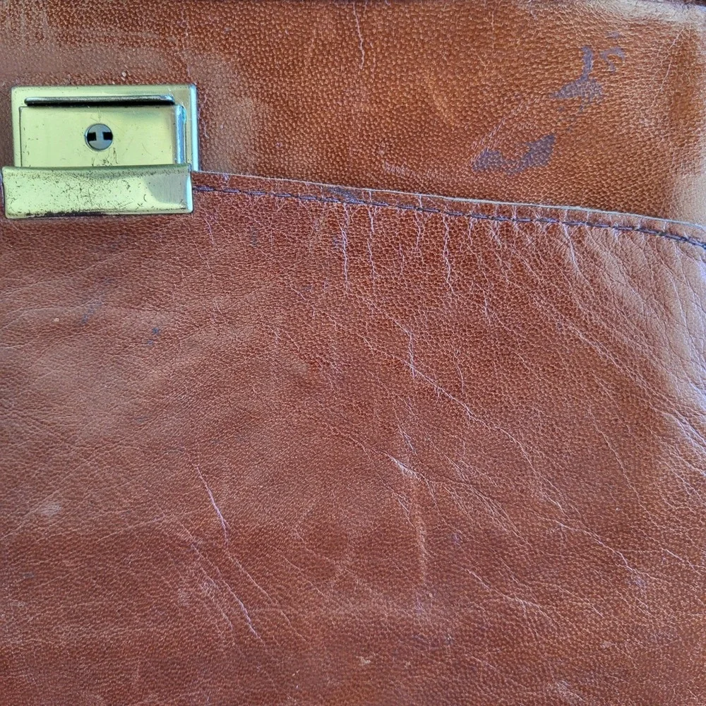 The Unbranded Brand vintage brown
